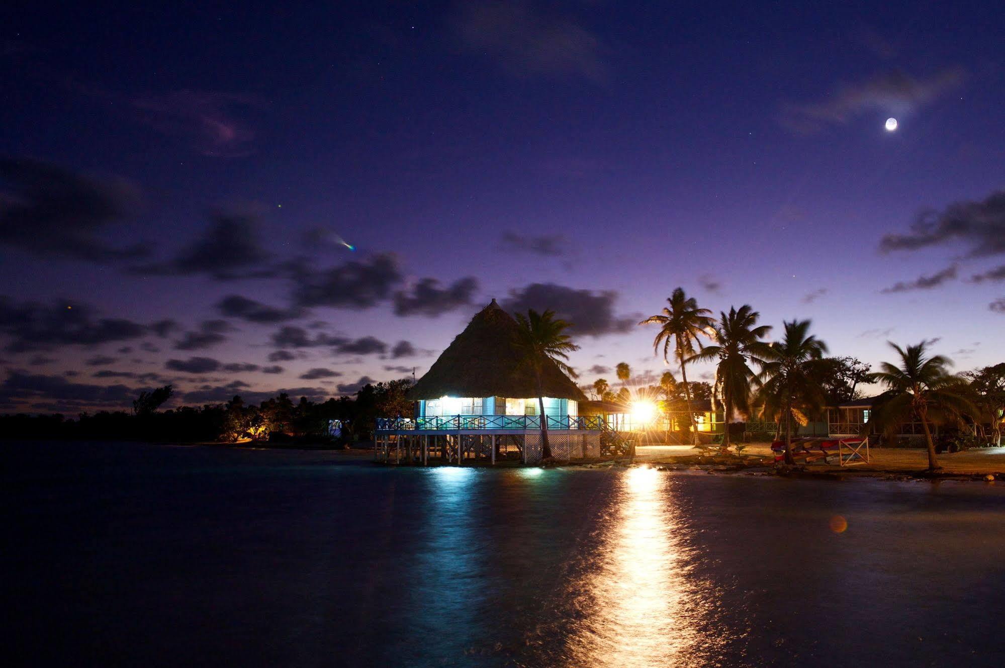 Blackbird Caye Resort Turneffe Atoll Exteriör bild